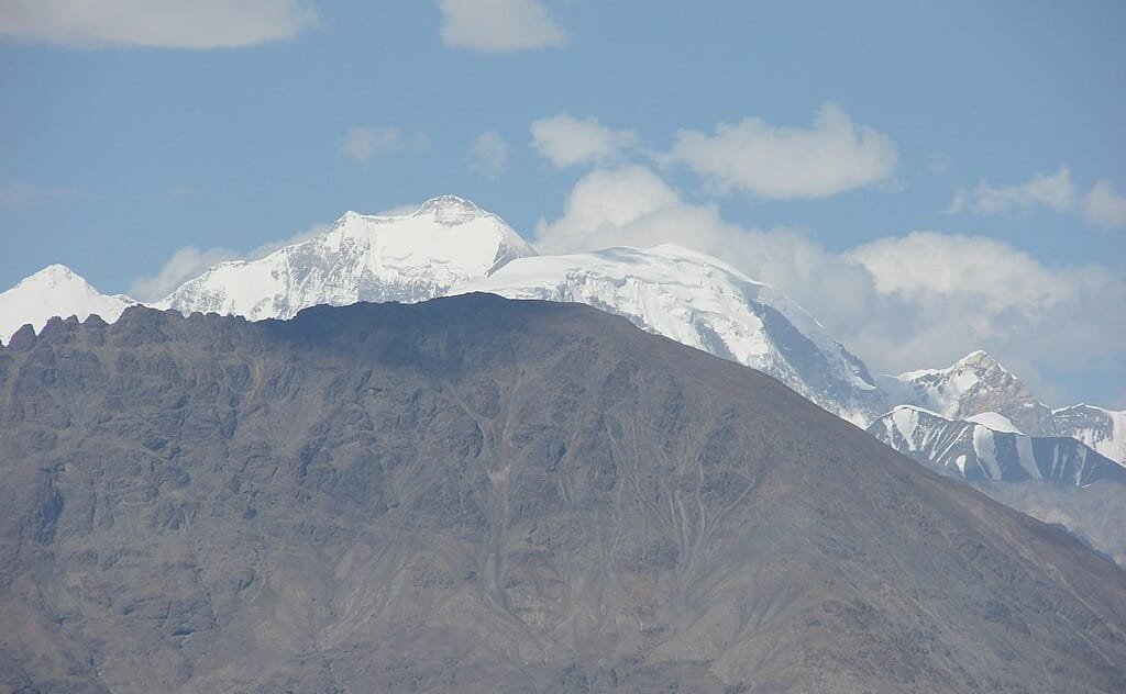 highest mountain peak in india, top 5 highest mountain peak in india, which is the highest mountain peak in india, the highest mountain peak in india, name the highest mountain peak in india, what is the highest mountain peak in india, the highest mountain peak in india is, highest peak of india, tallest mountain in india, kangchenjunga highest peak, nanda devi height, kamet mountain height, saltoro kangri peak, saser kangri mountain, indian himalayas highest peaks, karakoram highest peaks india, geography of india mountains, indian mountain peaks list