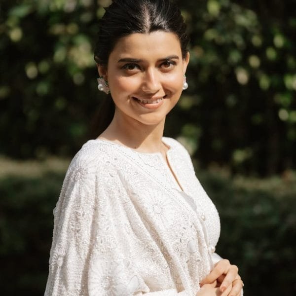 nimrat khaira, nimrat khaira biography, nimrat khaira age, nimrat khaira birth date, nimrat khaira birthday, nimrat khaira height in feet, nimrat khaira husband name, nimrat khaira marriage, nimrat khaira family, nimrat khaira songs, nimrat khaira time chakda, nimrat khaira supna laavan da, nimrat khaira challa, nimrat khaira ajj kal ajj kal, nimrat khaira jaan,