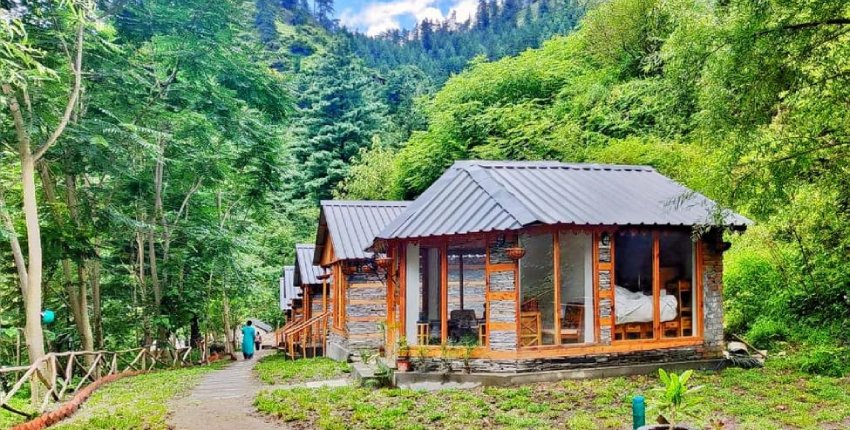 Jibhi - one of the Offbeat Places In Himachal | Best For Family & Couple
